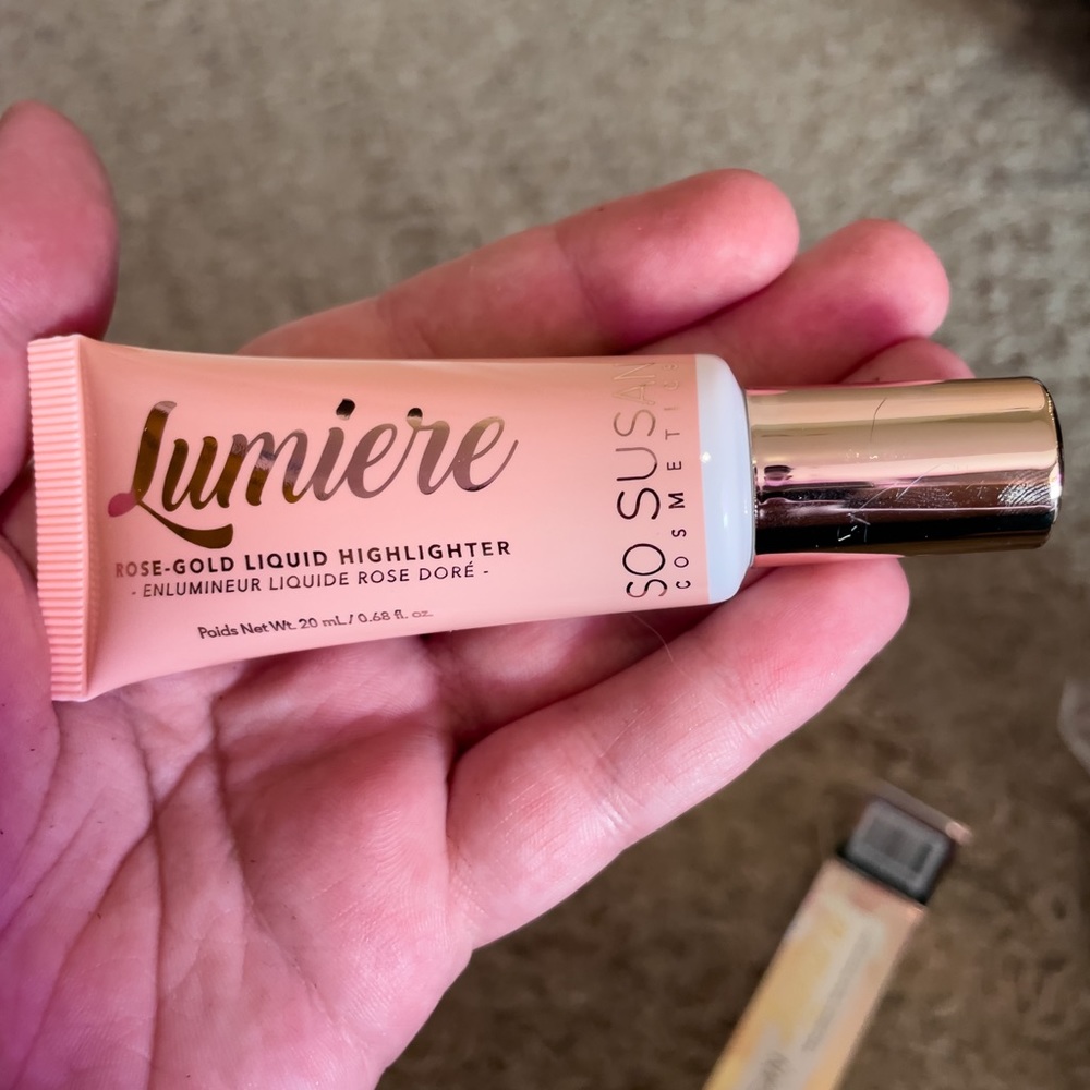 So Susan Rose Gold Highlighter